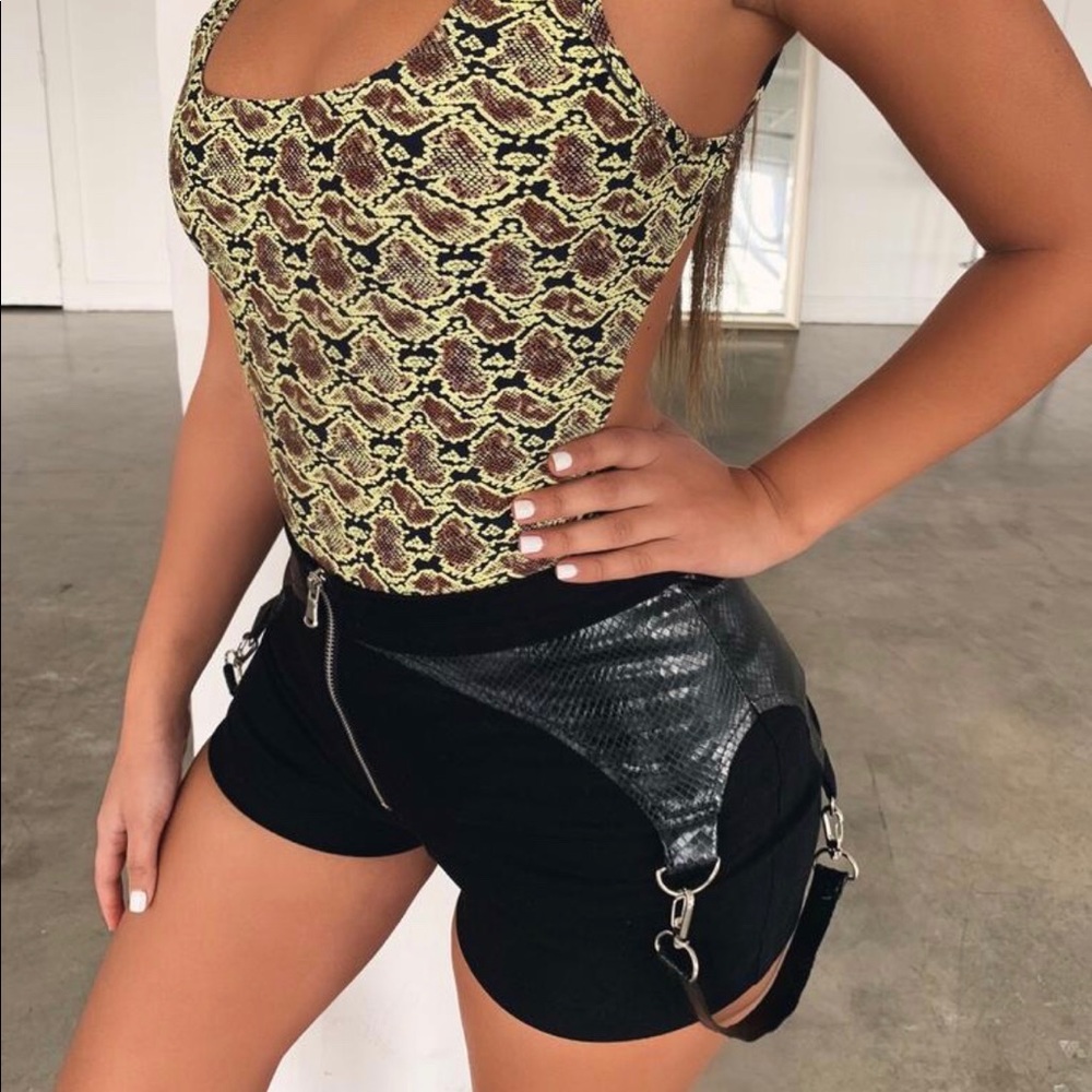 Tigermist Shorts Small Black -Brand New w/tags